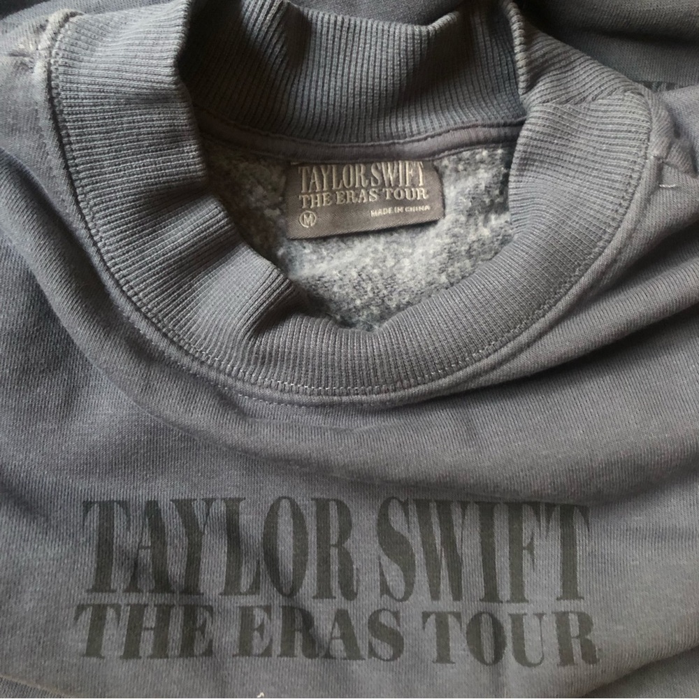 Authentic Taylor Swift Eras tour crewneck - Picture 4 of 5